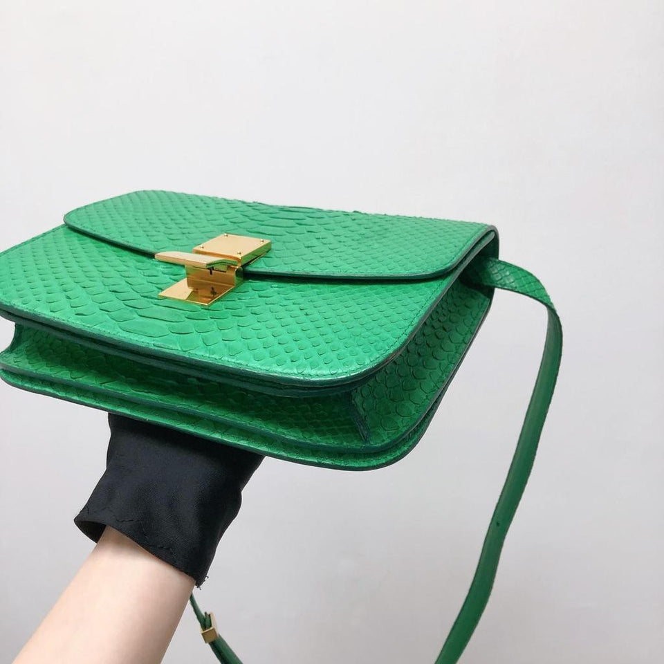 Python Medium Classic Box Flap Grass Green
