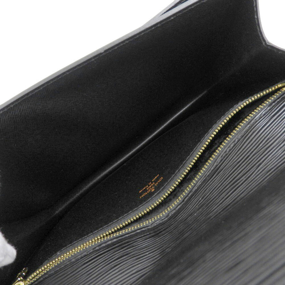 Louis Vuitton Epi Leather Pochette Dragonne Clutch M52612
