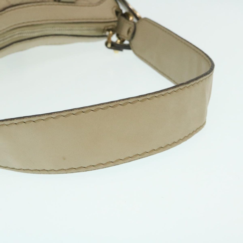 Gucci Guccissima Shoulder Bag Leather White yk4024